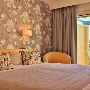 Le Petit Prince Hotel